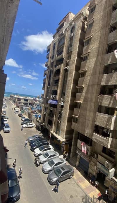  فرصة ذهبية للسكن الراقي والاستثمار. . شقة أحلامك على بُعد خطوات من ا