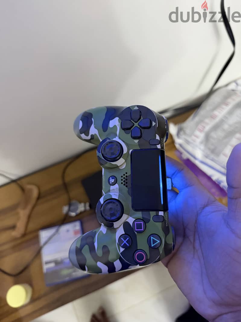 Playstation 4 slim 2