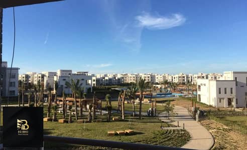 رووف شاليه للبيع في أمواج - سيدي عبد الرحمن - Pool View - ٤ غرف