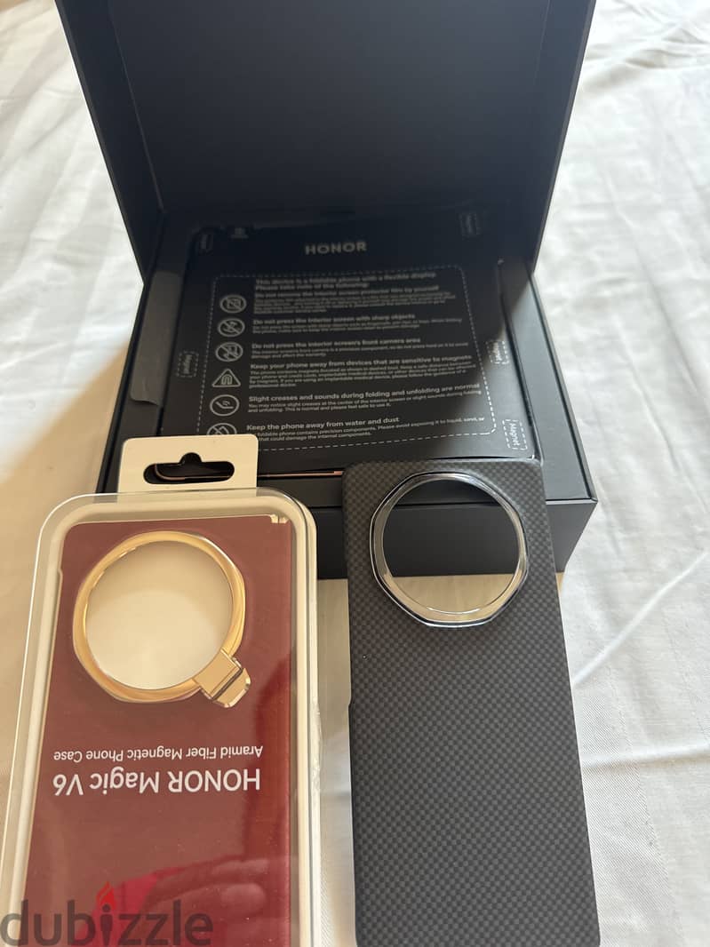 Honor Magic V6 3
