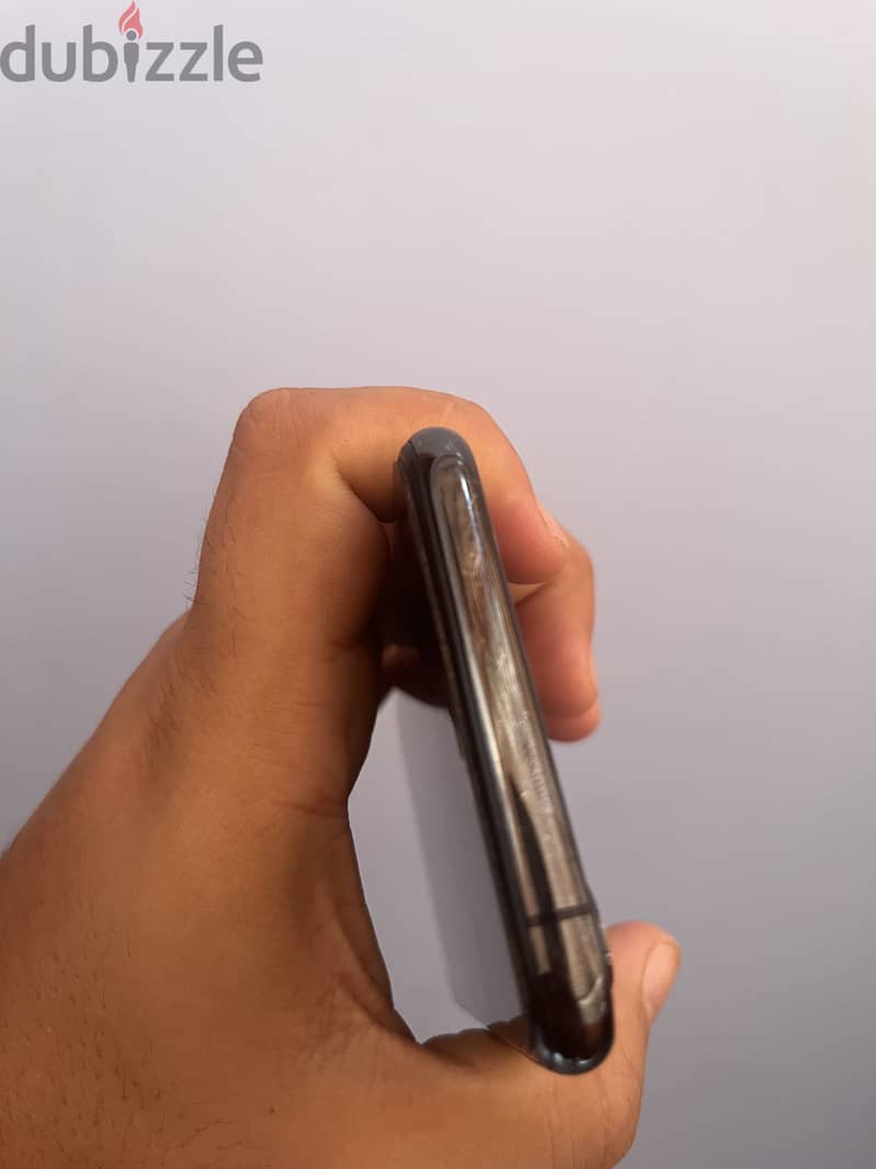 Apple - iPhone XS 1
