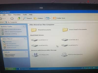 كيسية كمبيوتر قديمة xp شغالة ب 550 ببورسعيد