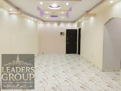Once in a lifetime opportunity to divide hope! A stunning apartment of 150m near the metro! If you are looking for comfortable housing, spacious areas, and proximity to transportation. This apartment is for you!