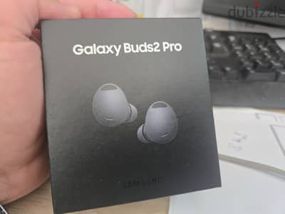buds 2 pro حالة جيدة جدا