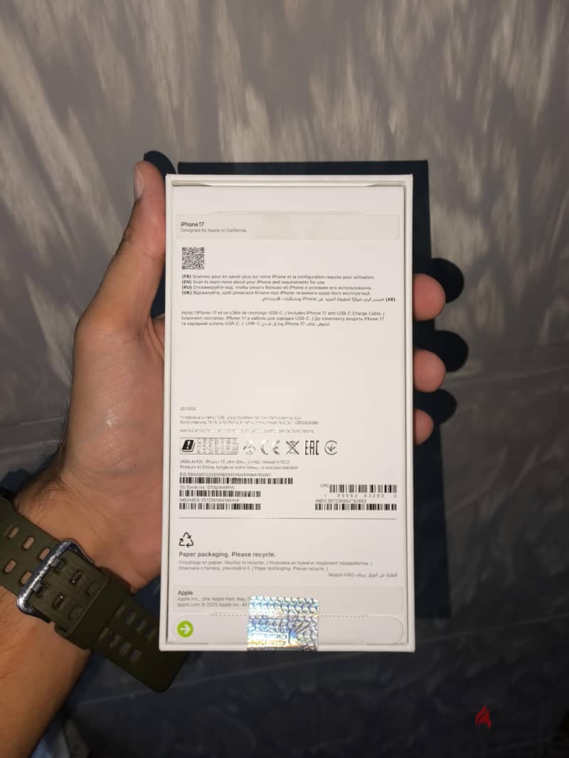 Apple - iPhone 17 2