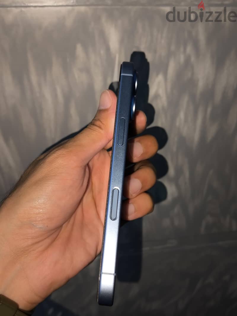 Apple - iPhone 17 5