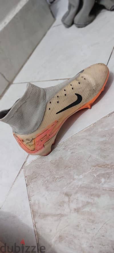 sport shoes Nike mercurial
