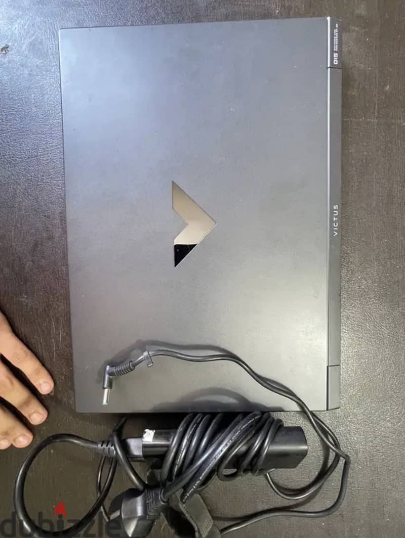 HP Victus 15 1