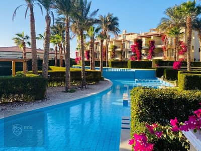 Luxurious apartment for sale by the pool, first delivery in Veranda, Sahl Hasheesh, installment