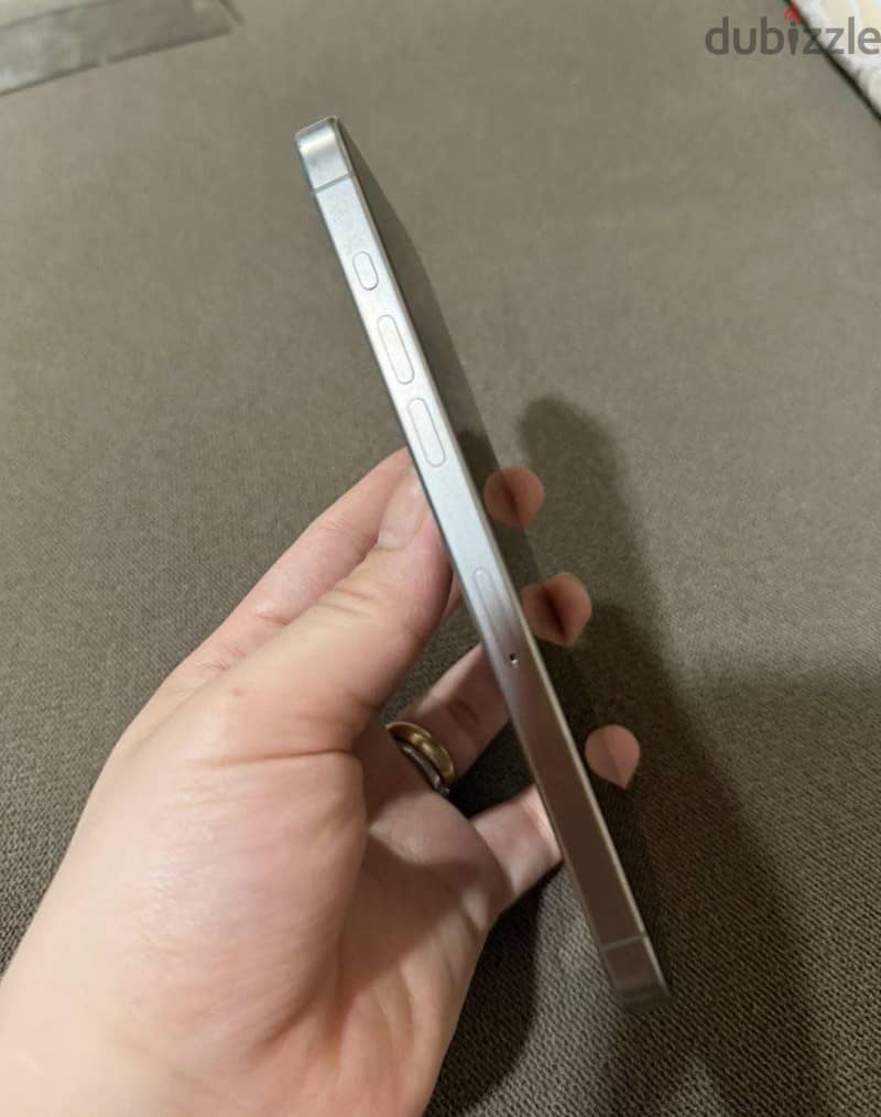 Apple - iPhone 15 Pro Max 256 G 1