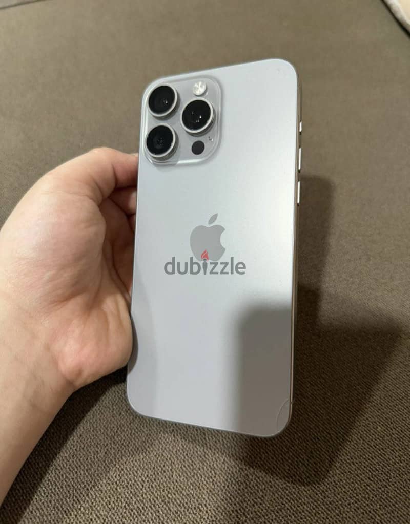 Apple - iPhone 15 Pro Max 256 G 3