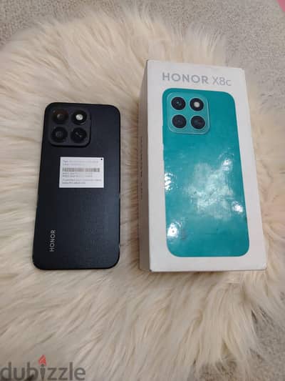 Honor x8c بحاله ممتازه كالجديد