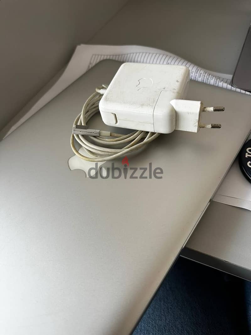 MacBook Air MID 2012 3
