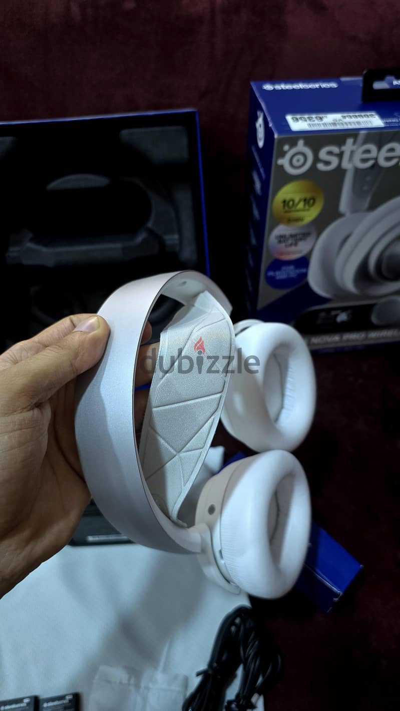 Steelseries Arctis Nova Pro Wireless Gen2 2