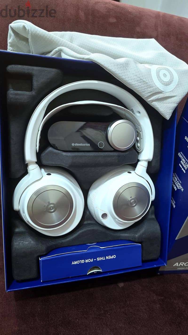 Steelseries Arctis Nova Pro Wireless Gen2 7