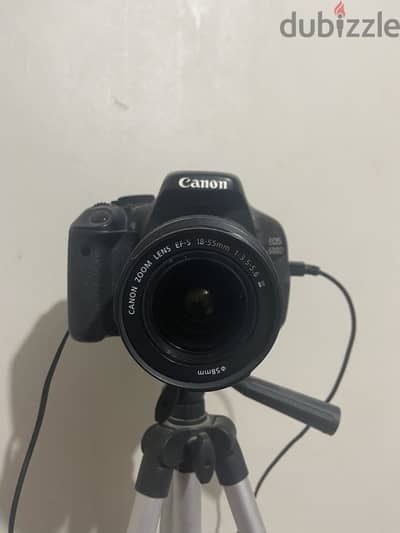 Canon 600D DSLR camera  600D كانون