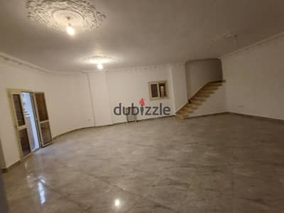 For rent in West Sumid, the Palaces and Villas area, duplex first and second floor