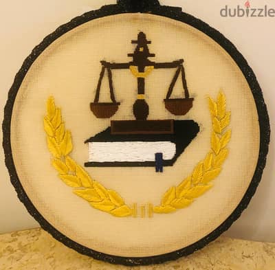 مقاس37سم تصلح لديكور مكاتب المحاماة وهدايا للمحامين وطلاب كلية الحقوق
