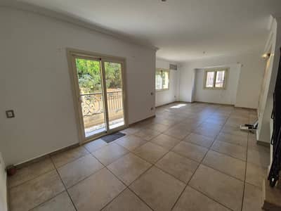 دوبلكس للايجار 270م بكمبوند الياسمين بالشيخ زايد بالمطبخ في لوكيشن مميز و فيو رائعDuplex for rent in the 13th District, Al-Yasmeen Compound, Sh