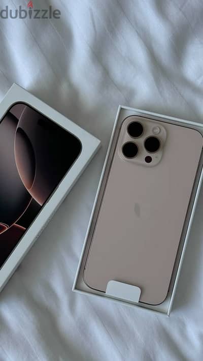 Apple - iPhone 16 Pro Max