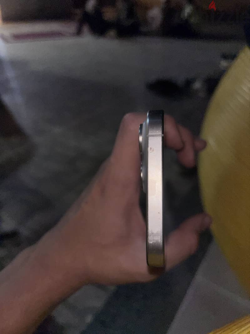 Apple - iPhone 15 Pro Max 2