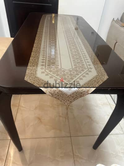 للبيع ترابيزة سفرة مودرن خشب زان