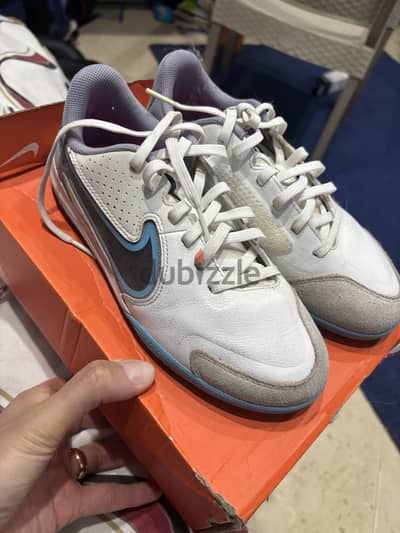 Nike teimpo football shoes