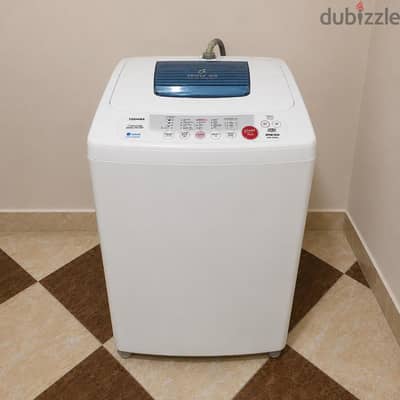 غسالة TOSHIBA AEW-8460SP استعمال خفيف