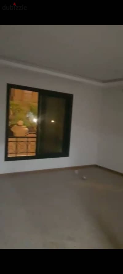 Apartment for rent in the Sixth Tourist area in front of Mall of Arabia, ground floor, private entrance, residential or administrative