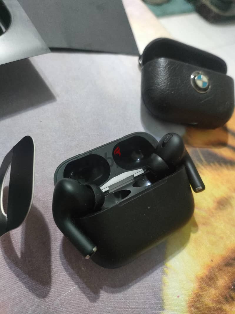 Airpods Pro-Black 1