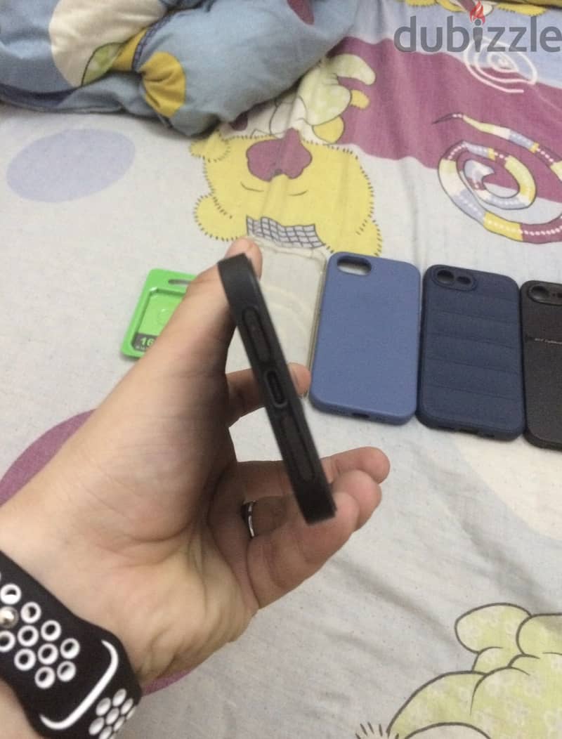 Apple - iPhone 16e 2
