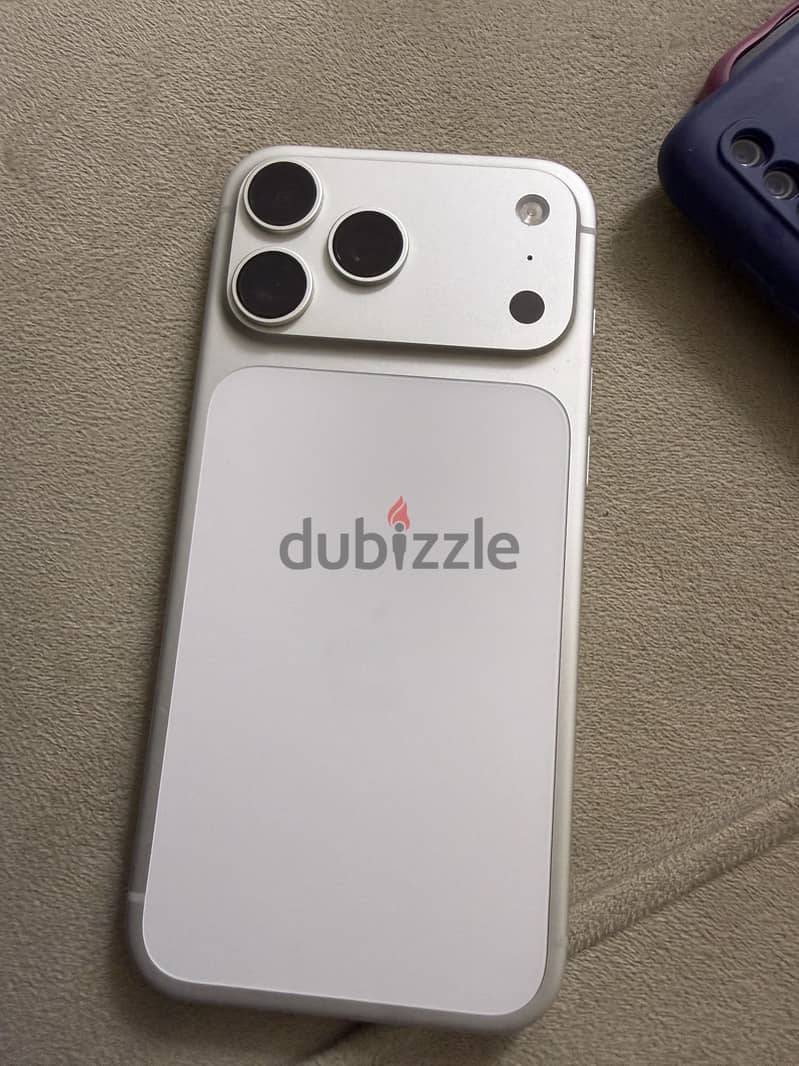 Apple - iPhone 17 Pro Max 2