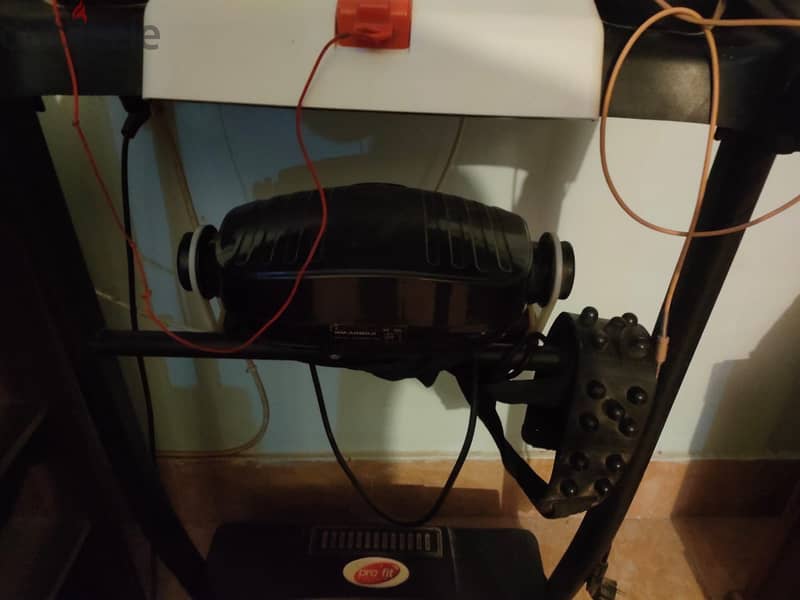pro fit treadmill B-777D 2
