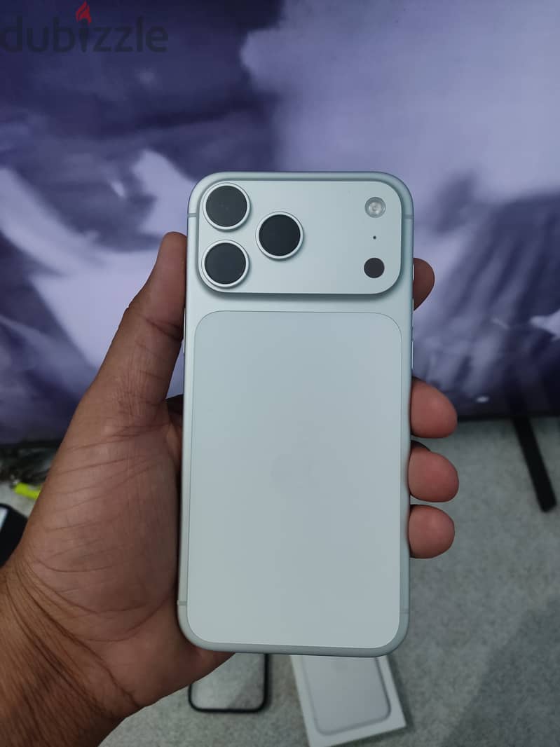 Iphone 17 pro max 1