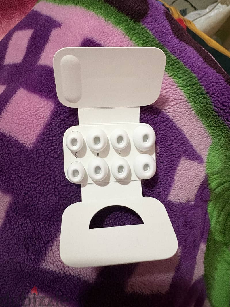AirPods Pro 3 4