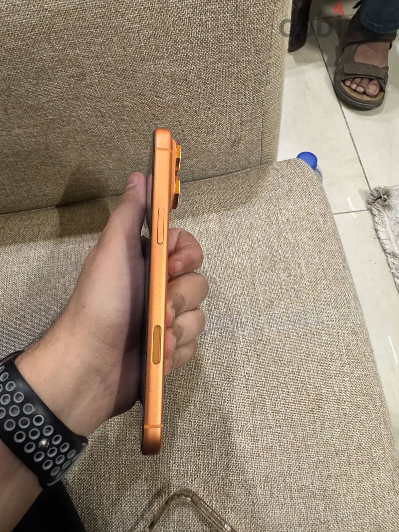 Apple - iPhone 17 Pro Max 2