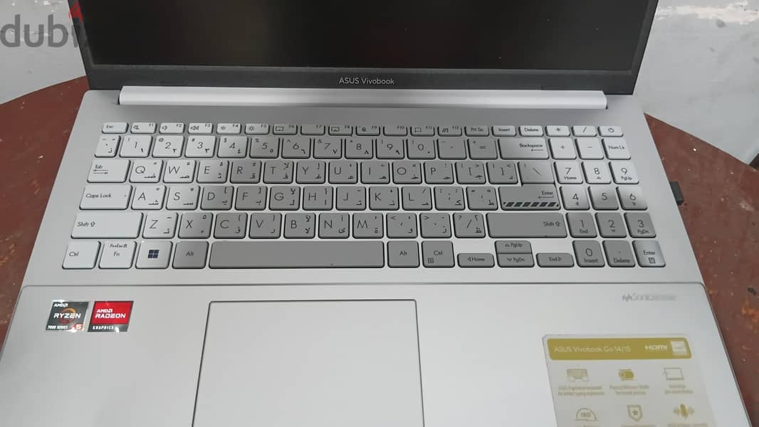 ASUS Vivobook 15 1