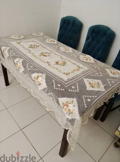سفرة خشب زان مع عدد ٦ كراسي