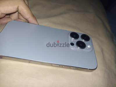 آبل - آيفون 15 برو