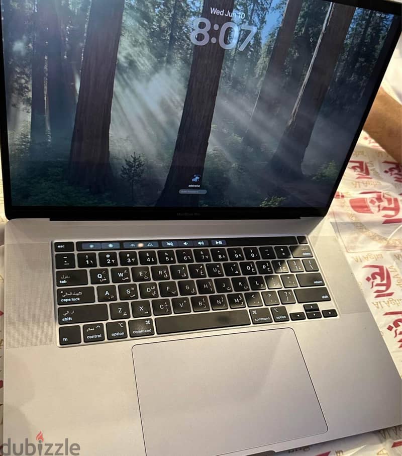 macbook pro 2019 2
