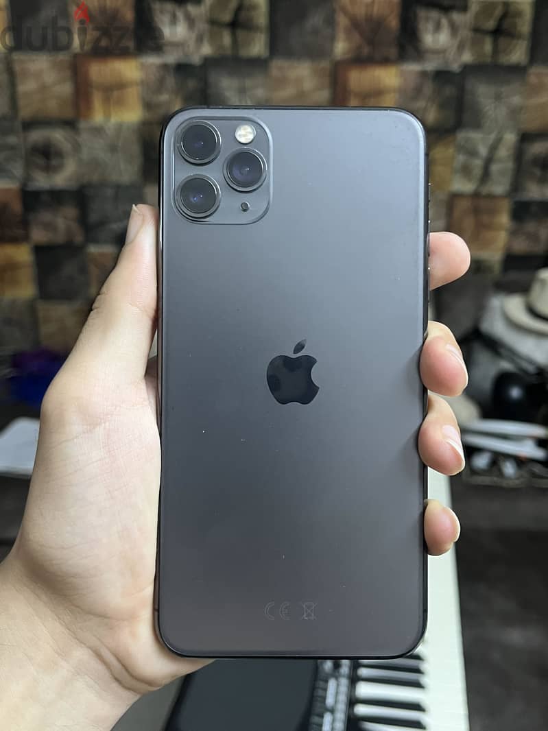Apple - iPhone 11 Pro Max 4