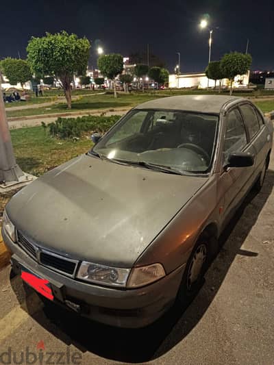 Mitsubishi Lancer 2000 الكريستالة موديل 2000