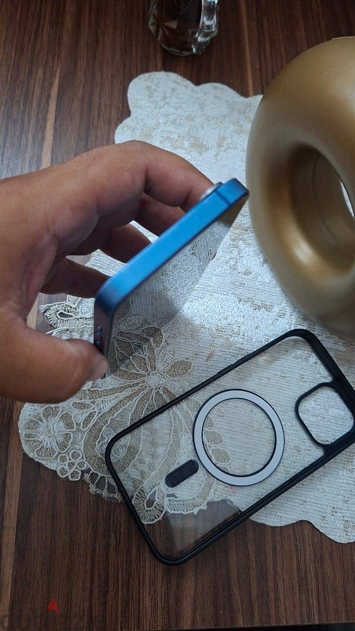 Apple - iPhone 13 6