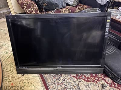 تليفزيون  Benq بوصه 42 بحاله ممتازه