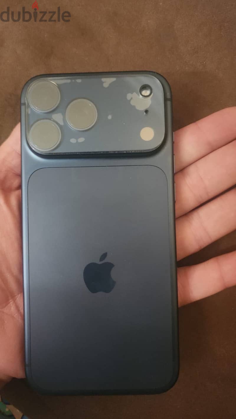 Apple - iPhone 17 Pro Max 1