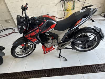 موتسيكل z250 بحالة ممتازة السعر 60