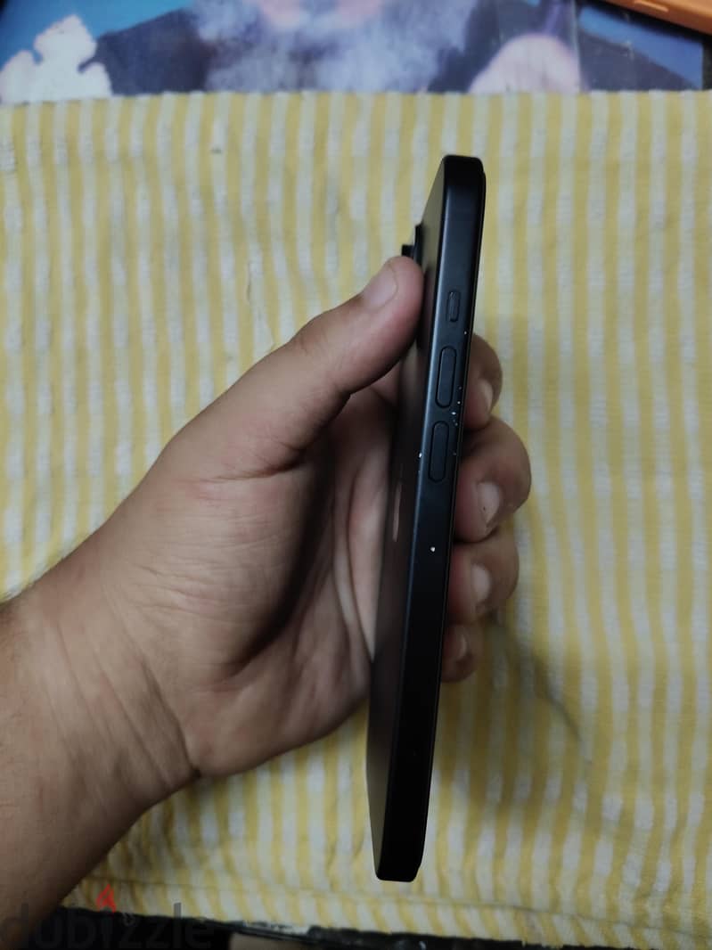 Apple - iPhone 15 2