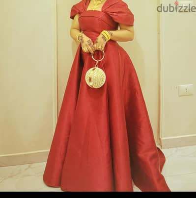 evening dress - red