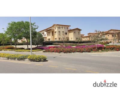 تاون هاوس للبيع 3 غرف في hydepark التجمع الخامس استلام فوري