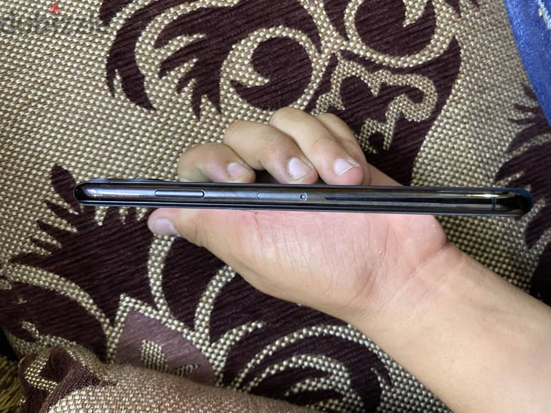 Apple - iPhone 11 Pro Max 6